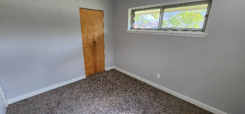 Building Photo - 500 W Ford Ave