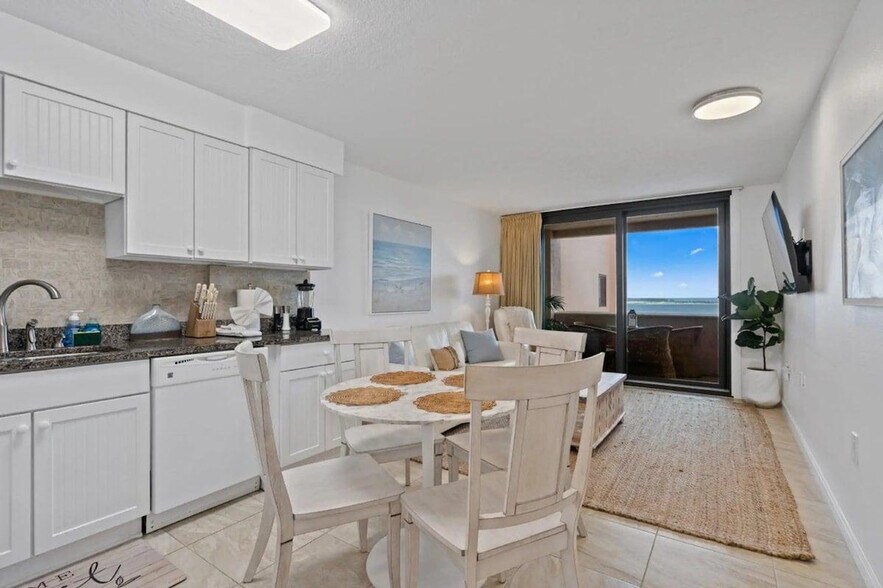 Building Photo - 500 Gulf Shore Dr