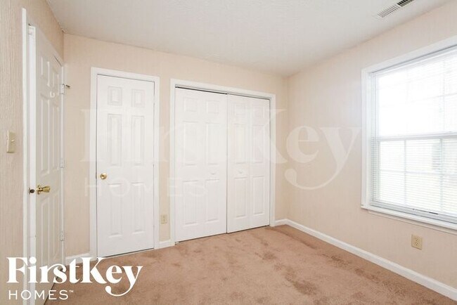 Building Photo - 11356 Cherry Tree Way