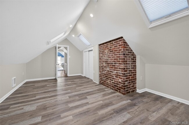 Building Photo - 108 La Rue Dr