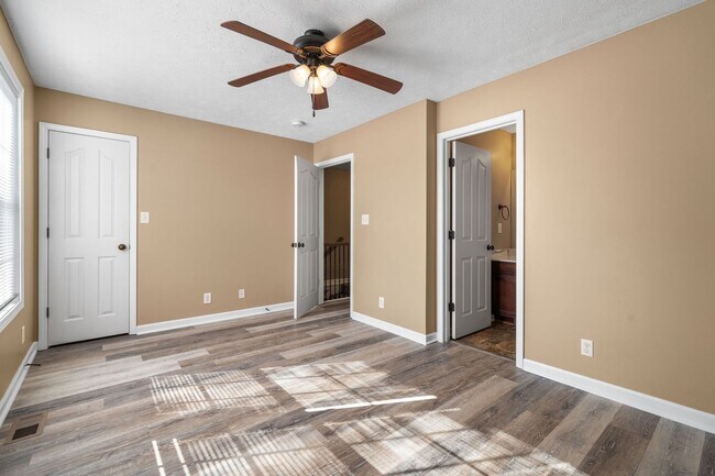 Building Photo - 309 Rowand Ct