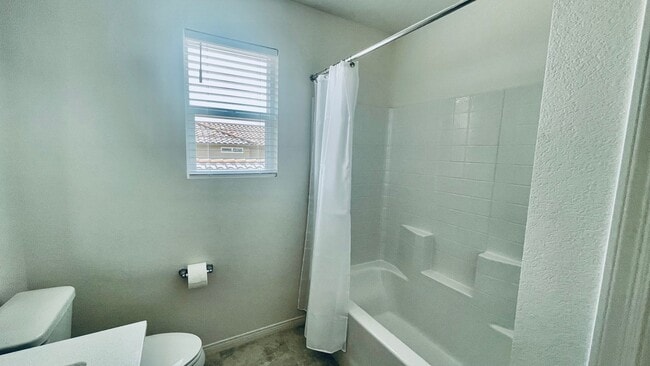Building Photo - gated community -brand new home with 4 bed...