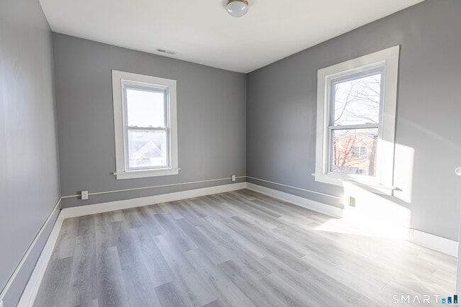 Building Photo - 132 Beaver St