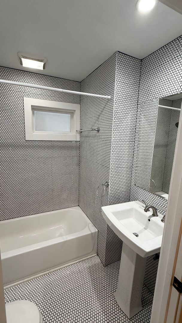 Building Photo - Beautiful Single-Family Home in Sharpsburg- Flexible Move-in Dates, Must See!