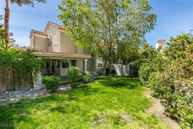 Building Photo - 9201 Buckhaven Dr