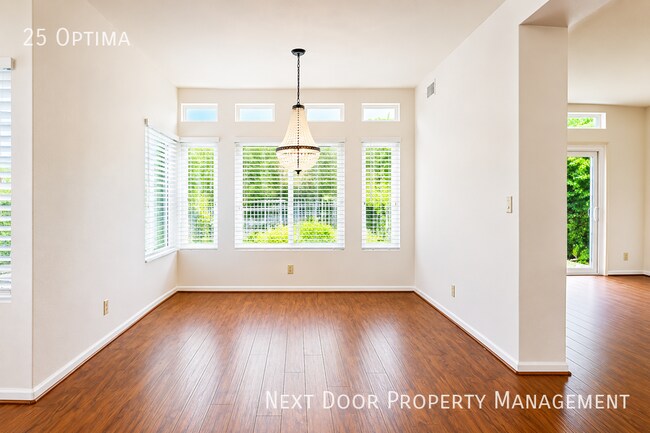 Building Photo - 25 Optima-