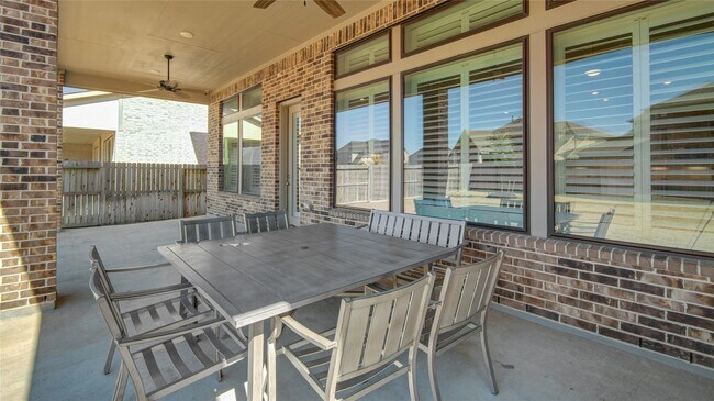 Building Photo - 1222 McMurtry Ridge Dr