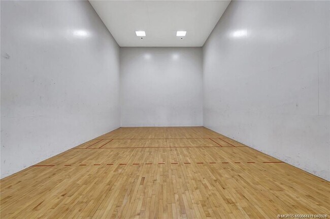 Building Photo - 3765 NW Mediterranean Ln