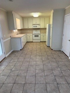 Building Photo - 100 Mill Pond Dr