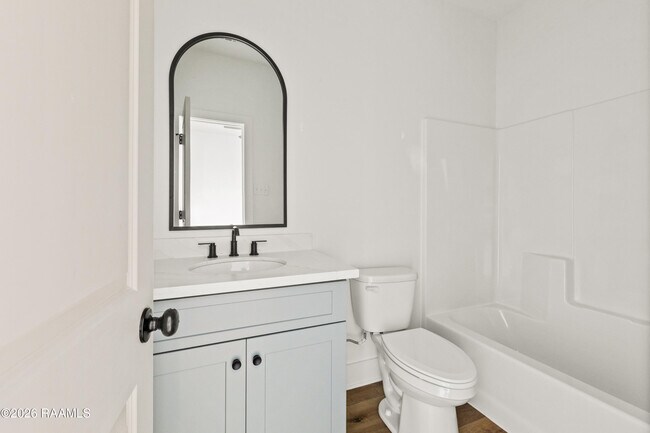 Building Photo - 121 Mayberry Grv St