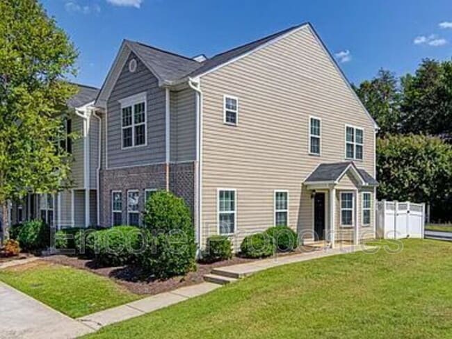 Building Photo - 4293 Youngstown Dr