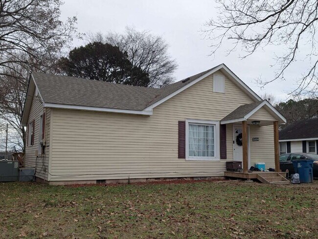 Building Photo - 5894 Martin Hwy