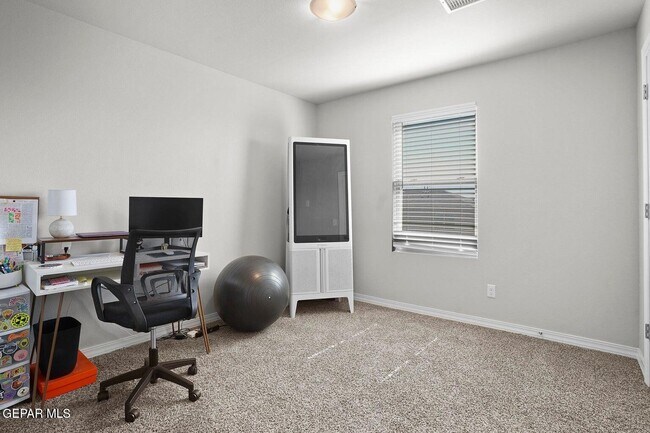 Building Photo - 1624 Brevoort St