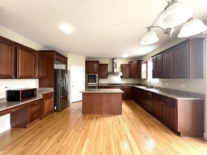 Building Photo - 2835 Forest Creek Ln