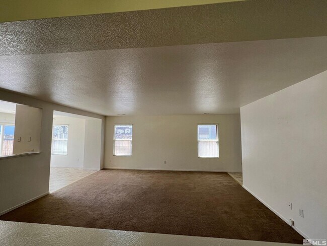Building Photo - 9648 Autumn Leaf Way