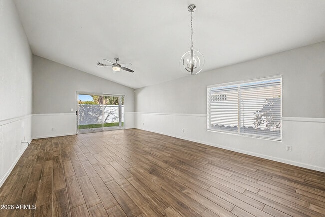 Building Photo - 1321 N Malibu Ln