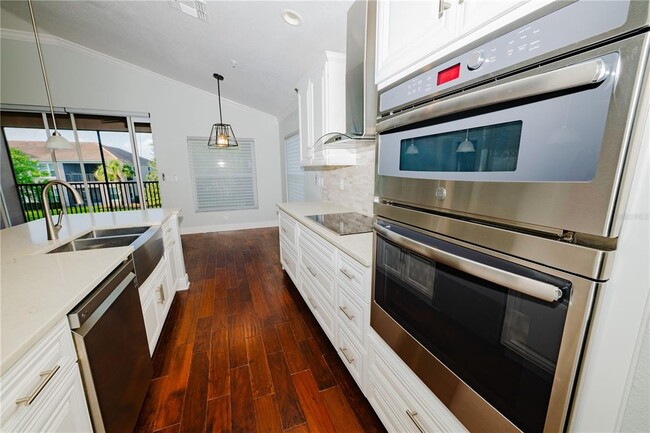 Building Photo - 8301 Foster Dr