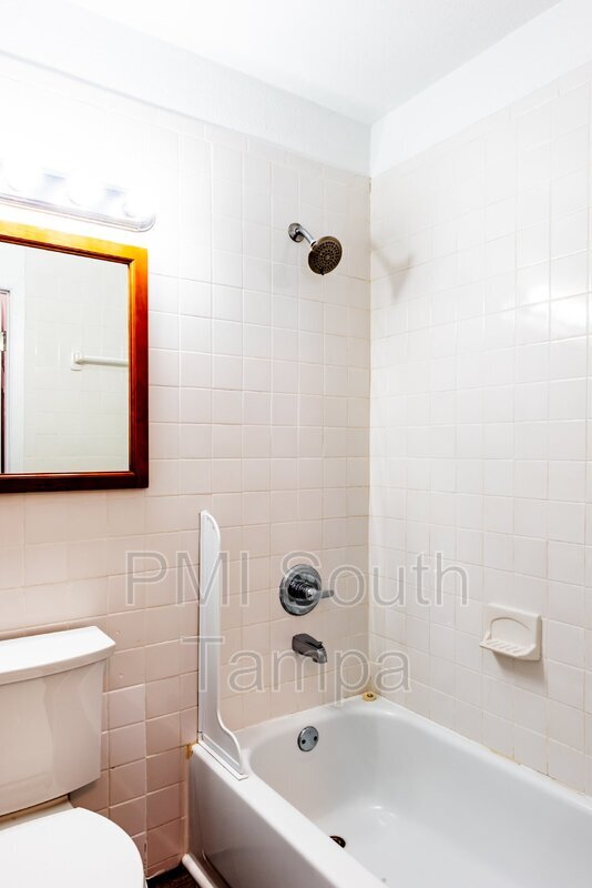 Building Photo - 3402 W Van Buren Dr