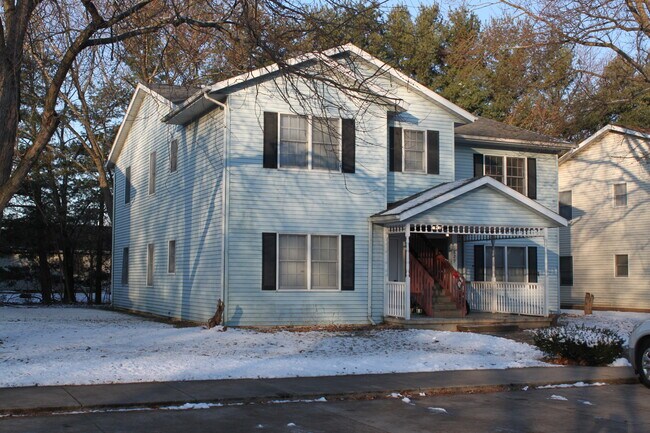 Building Photo - 1829 Manor Haus Ct