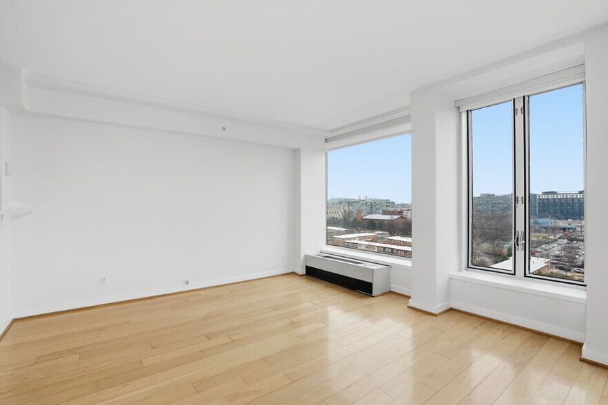 Building Photo - 1101 3rd St SW