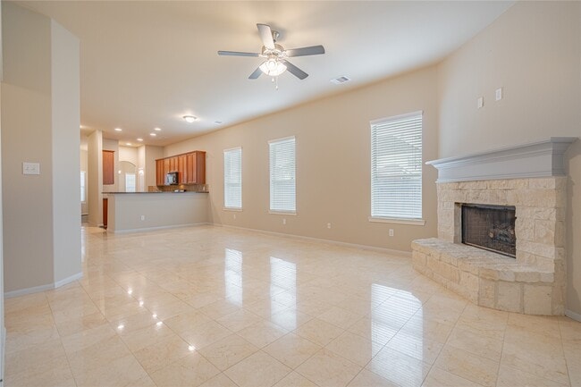 Building Photo - 28514 Lockeridge Springs Dr