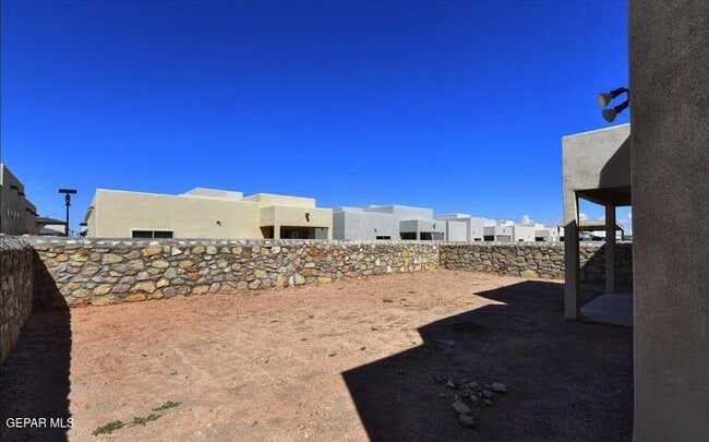 Building Photo - 51073 Sand Verbena Ave