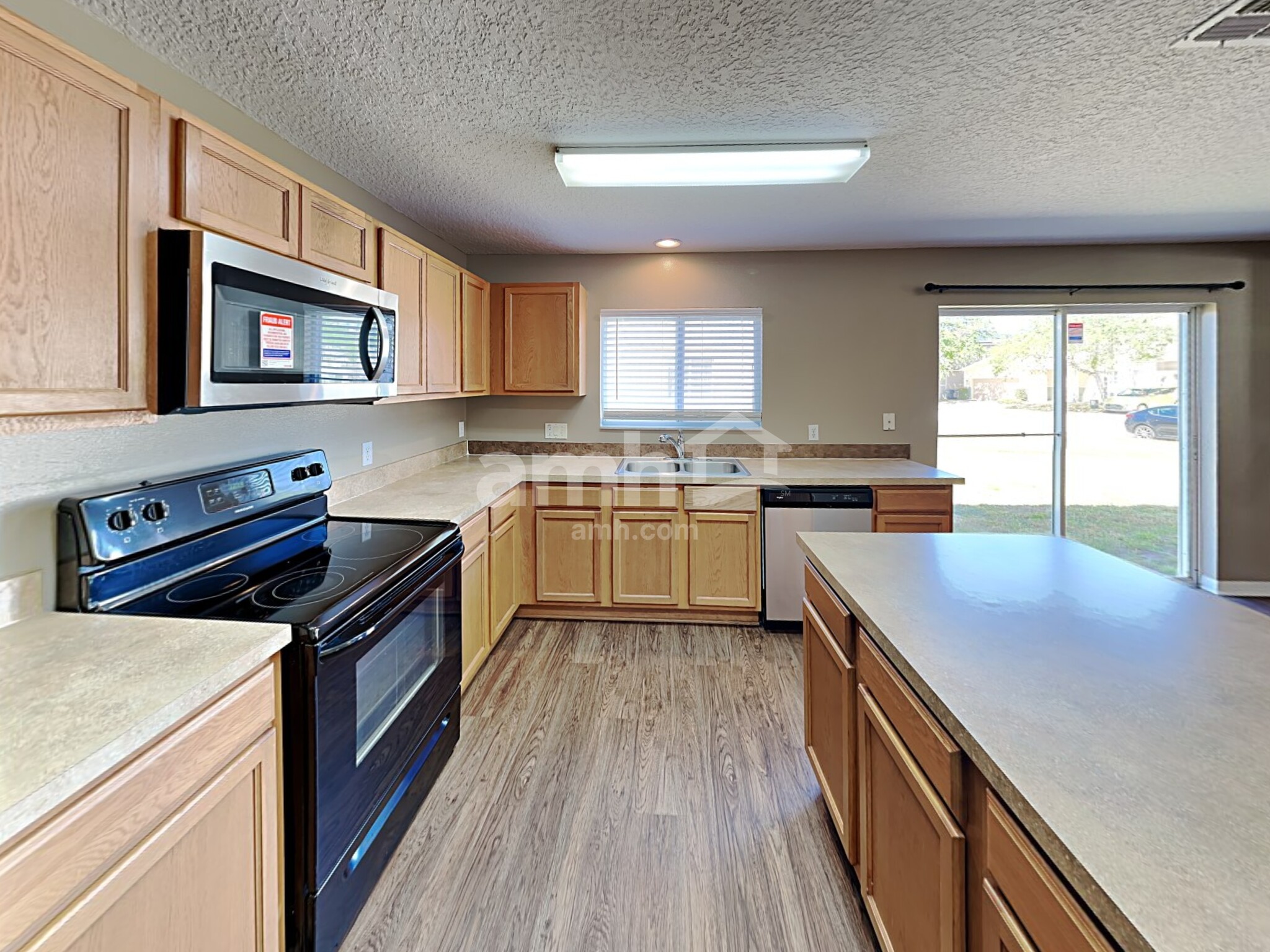 Building Photo - 309 Verdi St