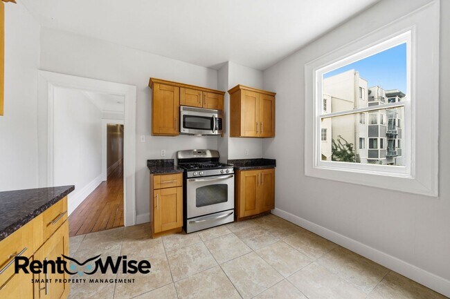 Building Photo - 3230 16th St