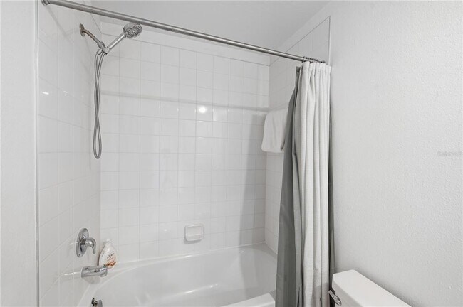 Building Photo - 9735 Ashworth Pl