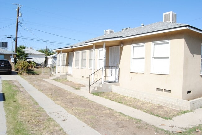 Building Photo - Two weeks of free rent during your third m...