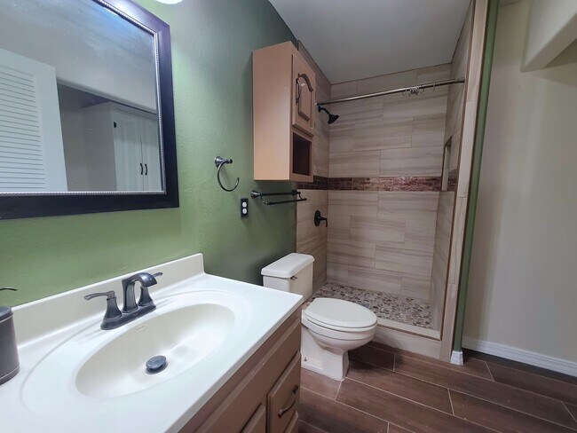 Building Photo - 126 La Silla Dr