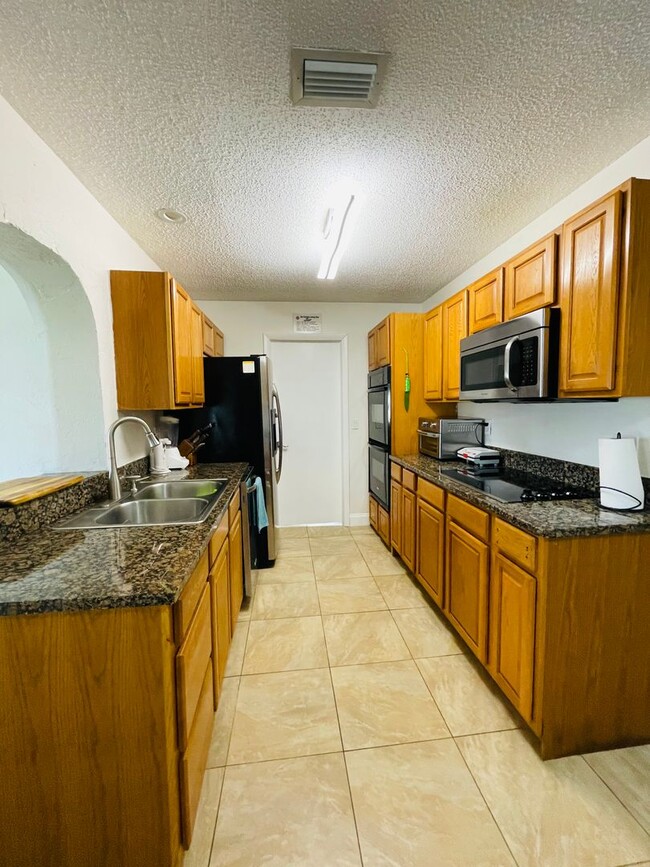 Building Photo - **CURRENTLY OFF MARKET**