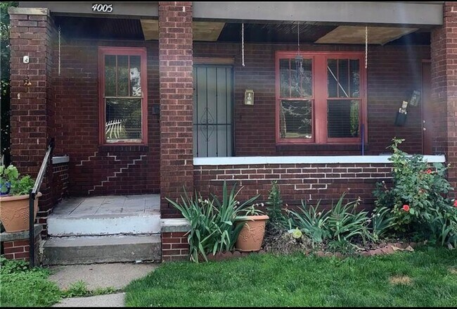 Building Photo - 4005 California Ave