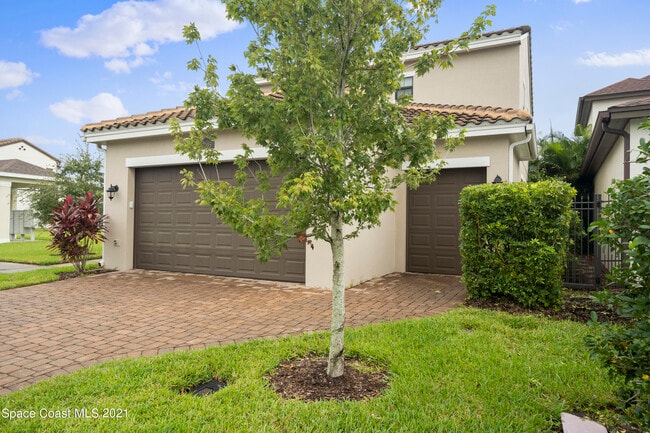 Building Photo - 7205 Primavera Ln