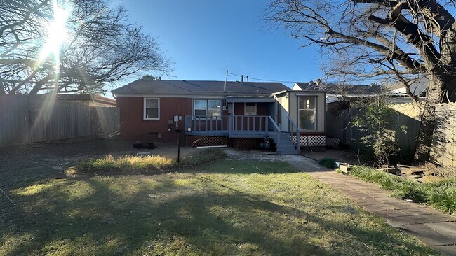 Building Photo - OPEN HOUSE SATURDAY 12–3PM | Tour & Apply