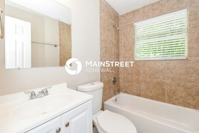 Building Photo - 3 Bedroom Pet-Friendly Home in Jacksonvill...