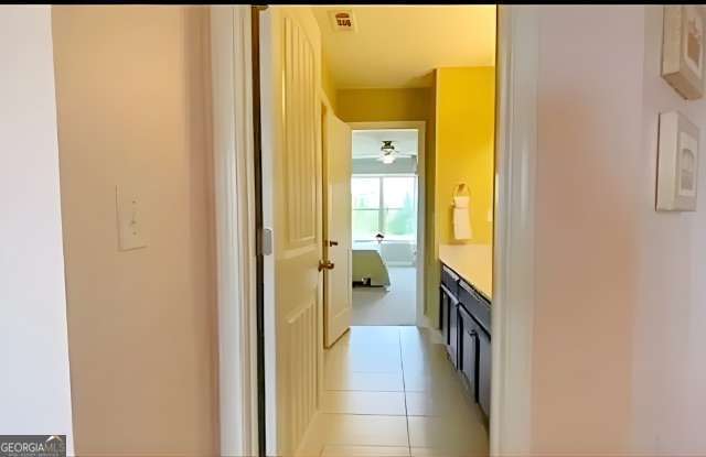 Building Photo - 5325 Chesire Ct