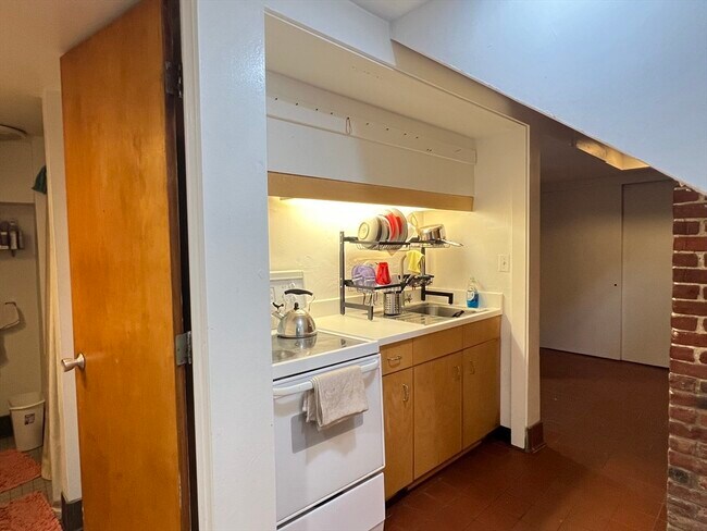 Building Photo - 41 Prentiss St