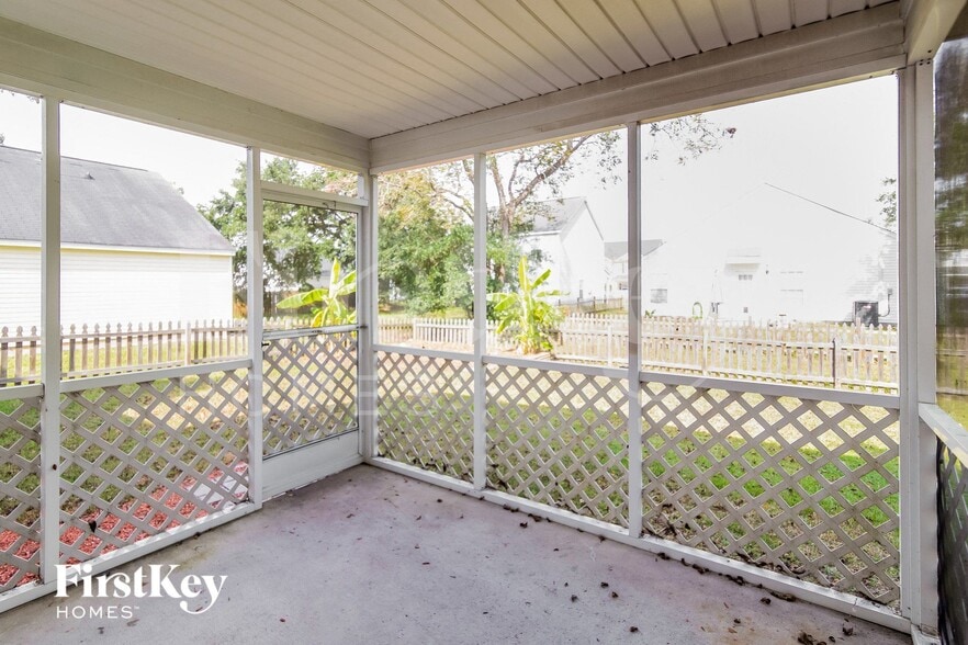 Building Photo - 102 Kilpatrick Ct