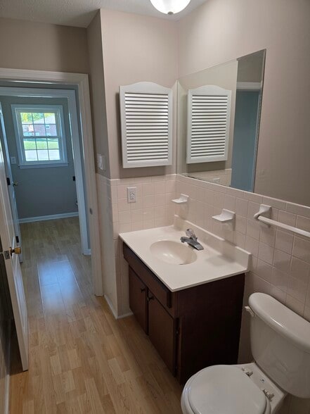 Bathroom - 308 Laval Hts