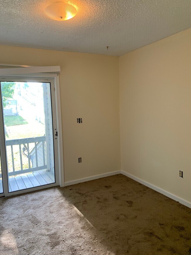 Building Photo - Duplex for Rent in Timberville
