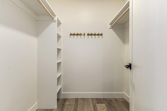 Building Photo - 9917 N 52nd St