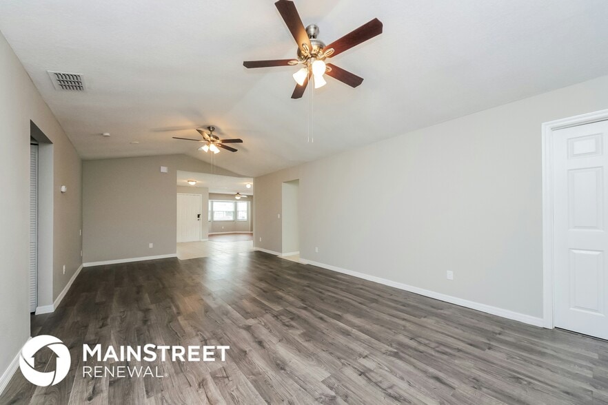 Building Photo - 4837 Jamaica Ln