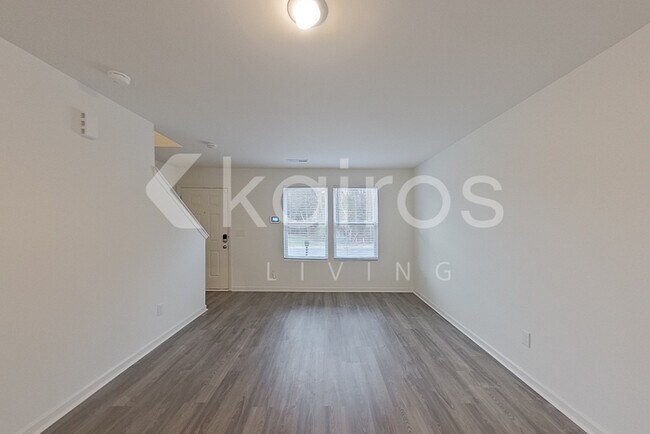 Building Photo - 124 Glory Dr