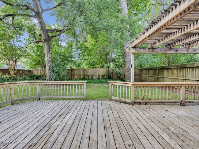 Building Photo - 2030 Lone Rock Dr