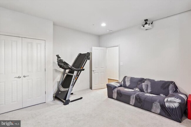 Building Photo - 13950 Estuary Dr