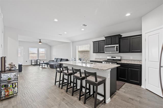 Building Photo - 2233 Blythwood Trail