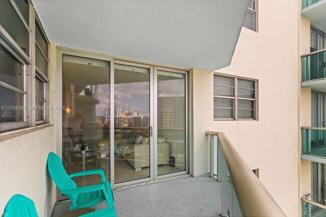 Building Photo - 3801 S Ocean Dr