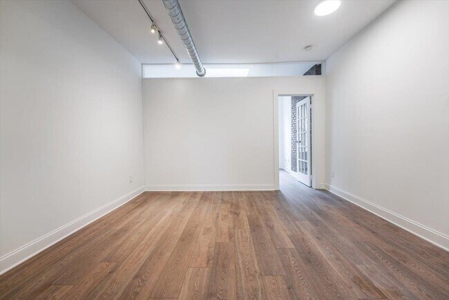 Building Photo - 157 14th St