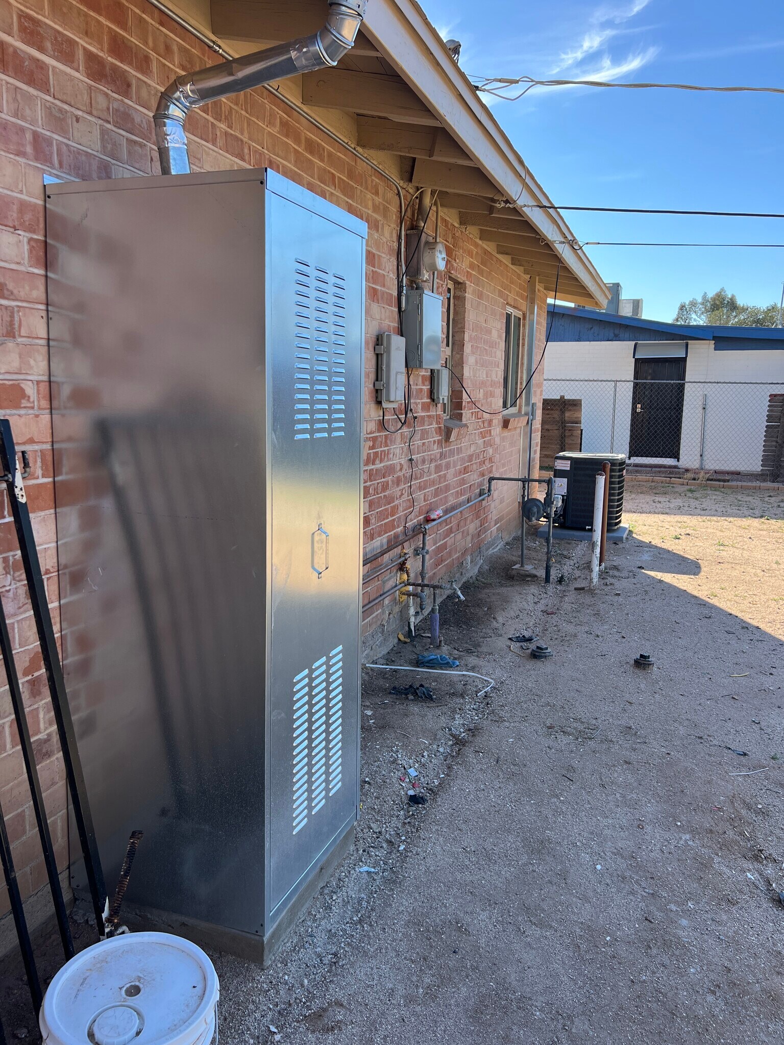 Building Photo - 4859 E Waverly St